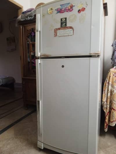 Dawlance refrigerator for urgent sale
