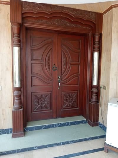 1 Kanal House For sale In The Perfect Location Of Wapda Town Phase 1 - Block E1