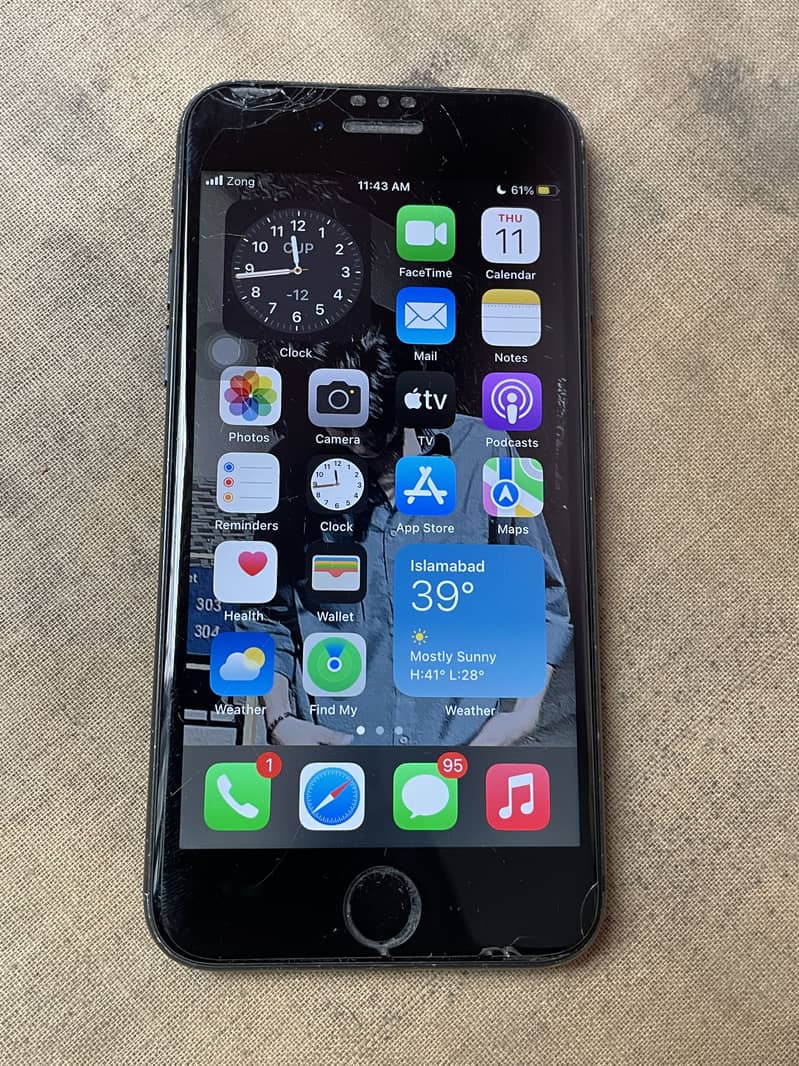 Apple iPhone 7 2