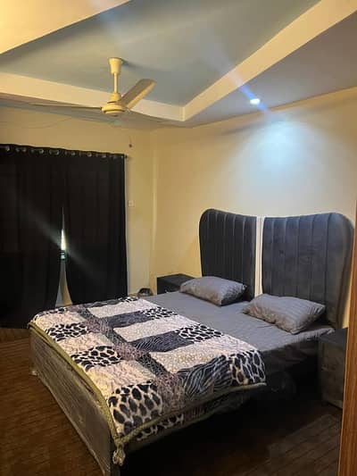 Short time 1bed ROM full furnished apartments safe and scour 100%coupe allow