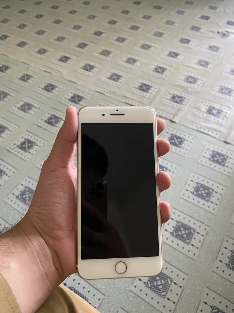 Apple iPhone 7 Plus 2
