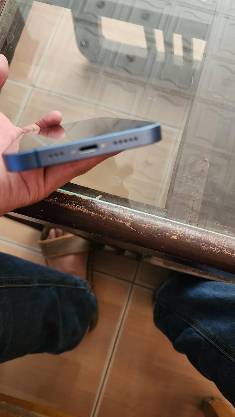Apple iPhone 13 1