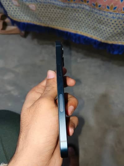 Apple iPhone 13  nonpta jv