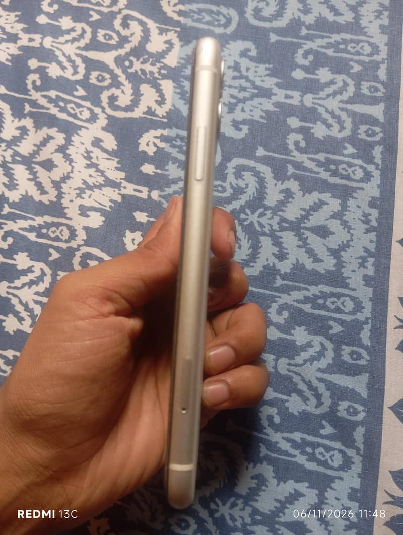 Apple iPhone 11 2