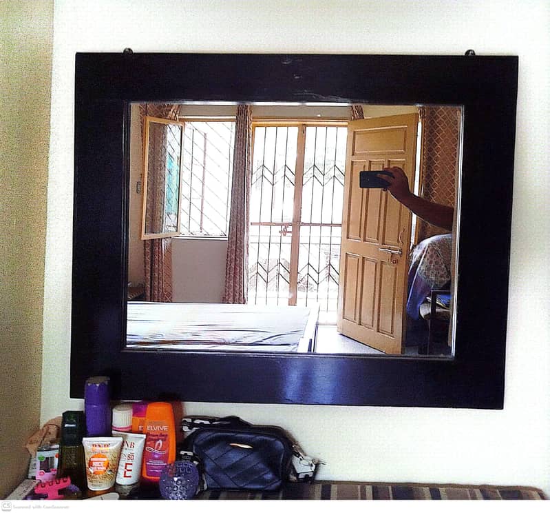 Dressing table with mirror 1