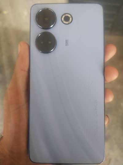 Tecno cammon 20