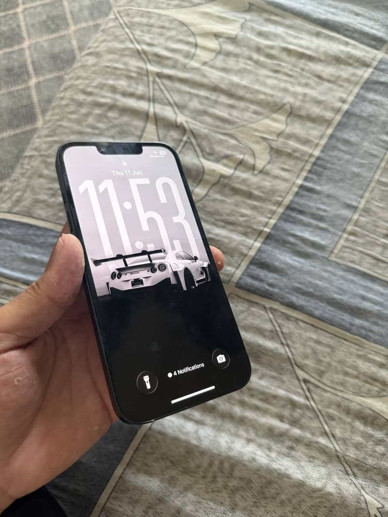 IPhone 13 1