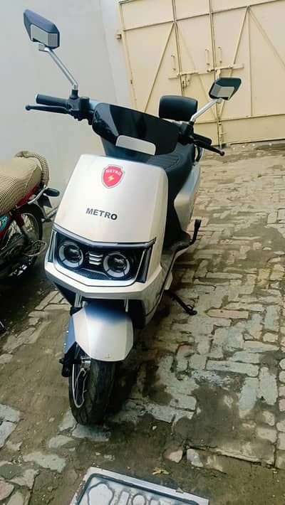 Excellent condition just 3 months used 03472276544