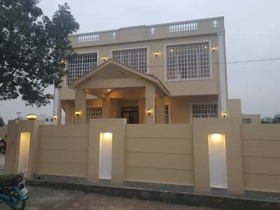 2 KANAL 2 MARLA BEAUTIFULLY BUILT FARMHOUSE