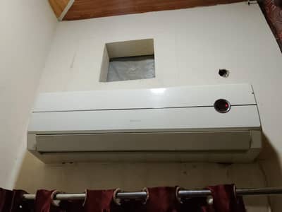 gree ac 1.5 ton simple ac havy outdoor