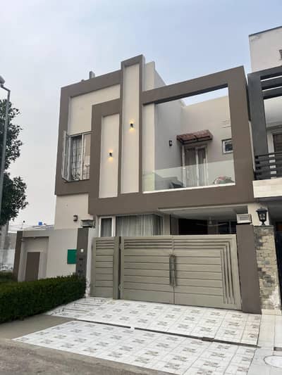Slightly Used 5 Marla House For Sale At Hot Location In Bahria Orchard Phase 2, Raiwind, Lahore