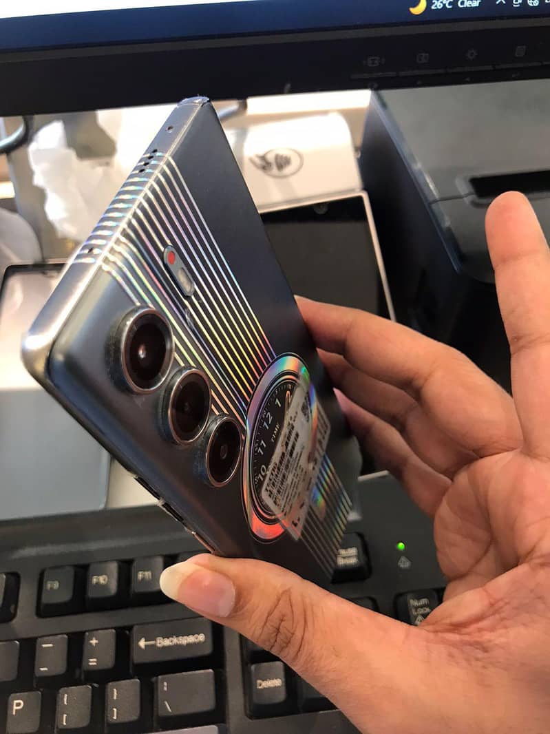 Tecno CAMON 40 Pro 8