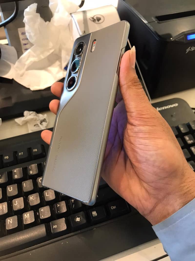 Tecno CAMON 40 Pro 13