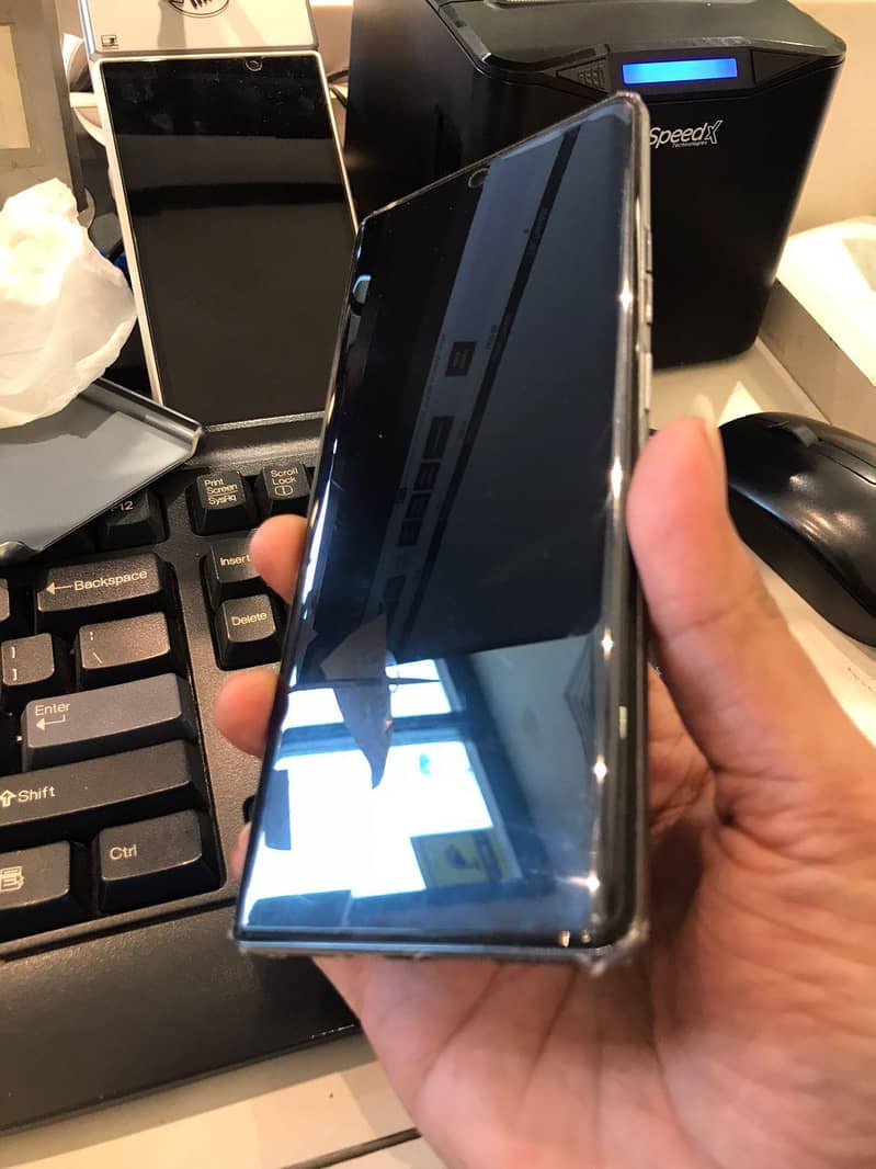 Tecno CAMON 40 Pro 19