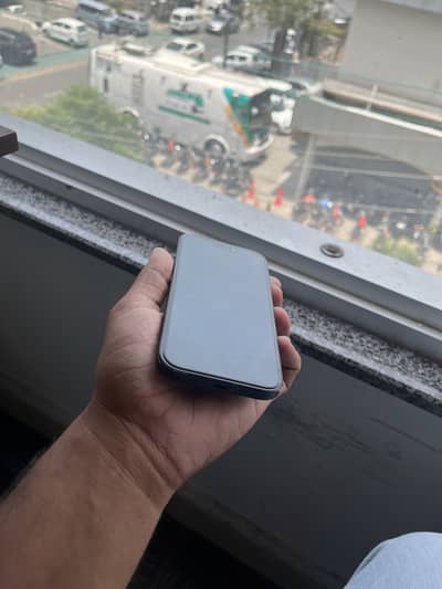 Apple iPhone 15