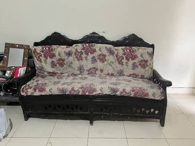 Sofa set