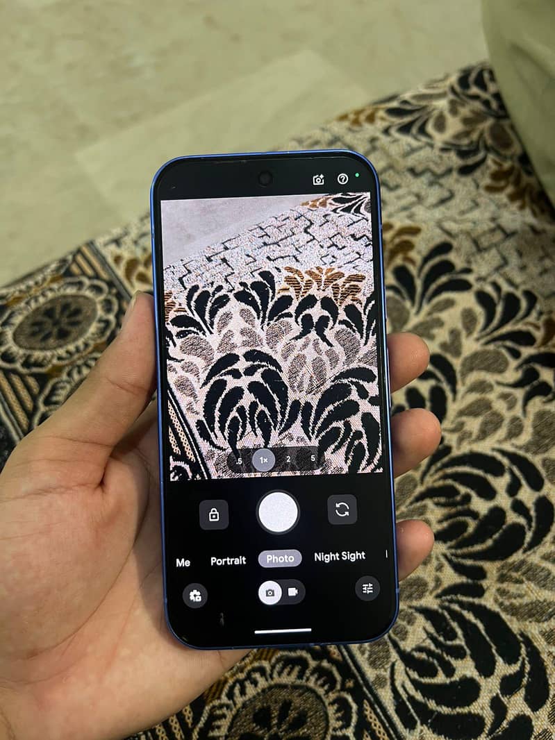 Google Pixel 10 6