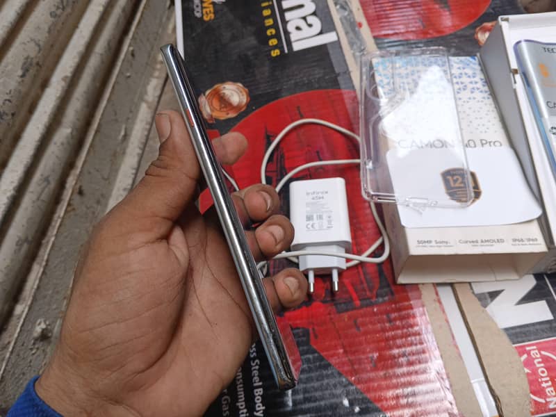 camon 40 pro complete 7