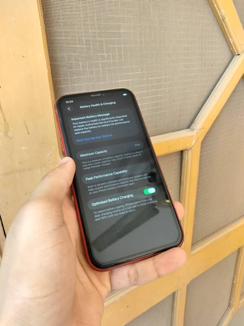 Apple iPhone 11 3