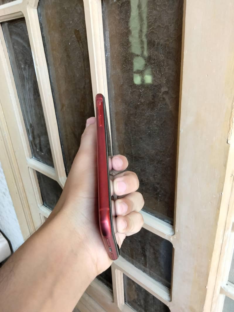 Apple iPhone 11 10