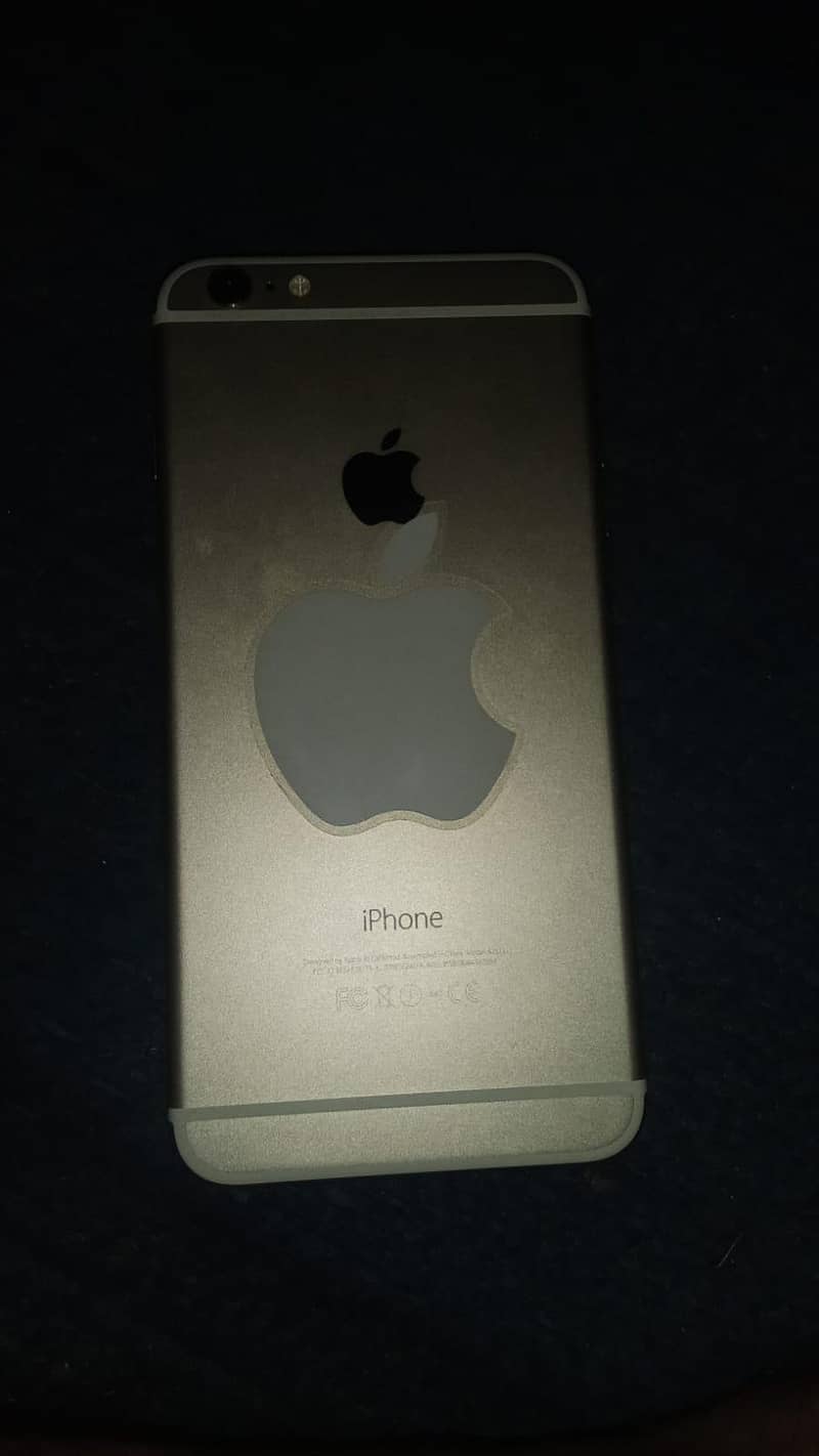 Apple iPhone 6 Plus 1