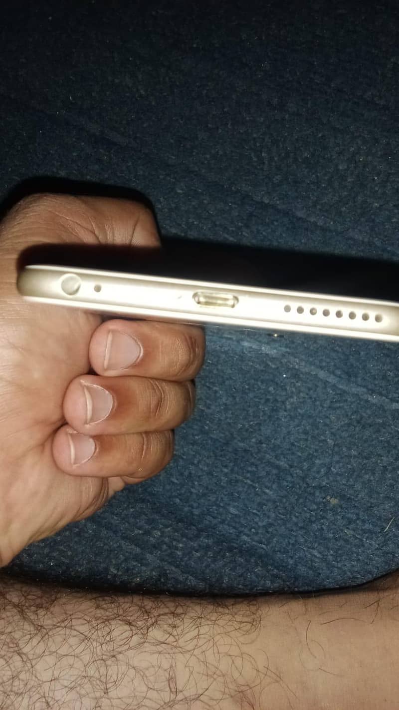 Apple iPhone 6 Plus 5