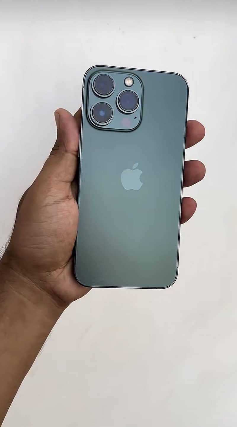 Apple iPhone 13 Pro 2