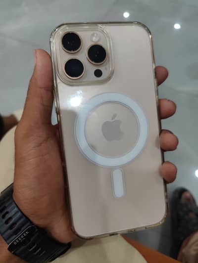 Apple iPhone 16 Pro Max