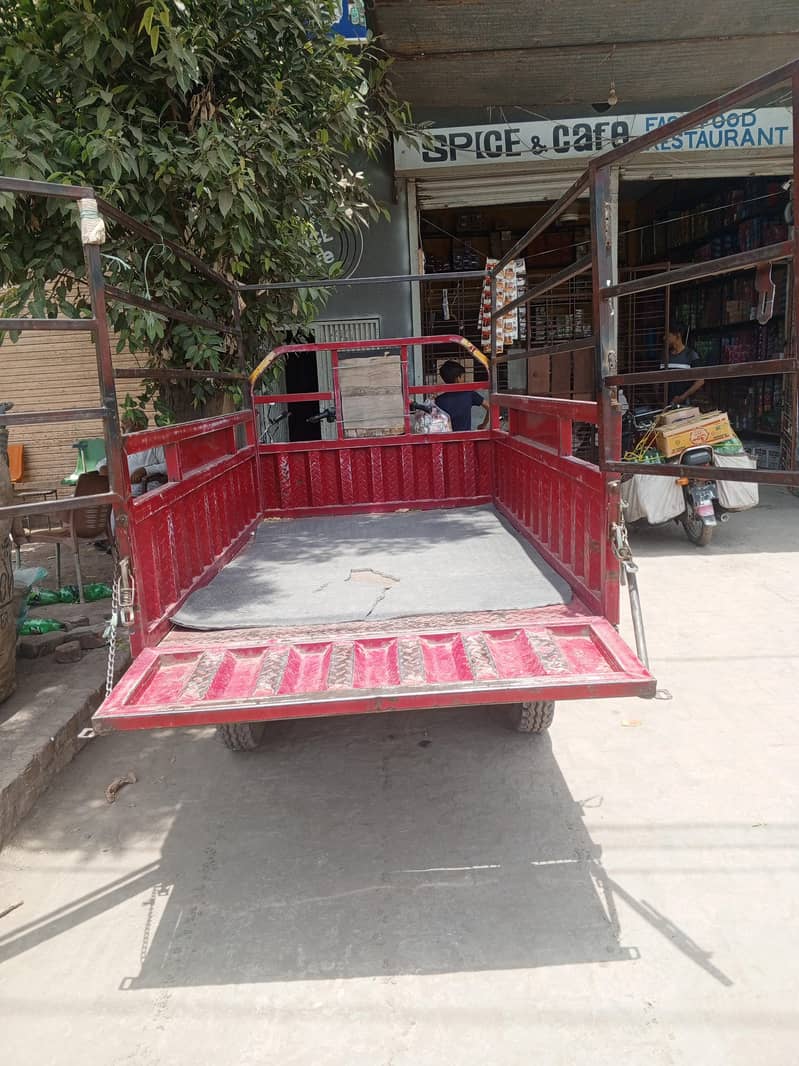 loader rickshaw 7