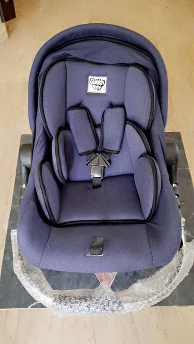 golden baby brand . . brand new baby carry cot for sell