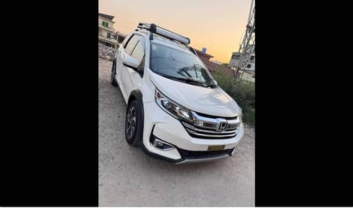 Rent A Car In Islamabad/Car rental service/ Rent a car/ Honda BRV/.