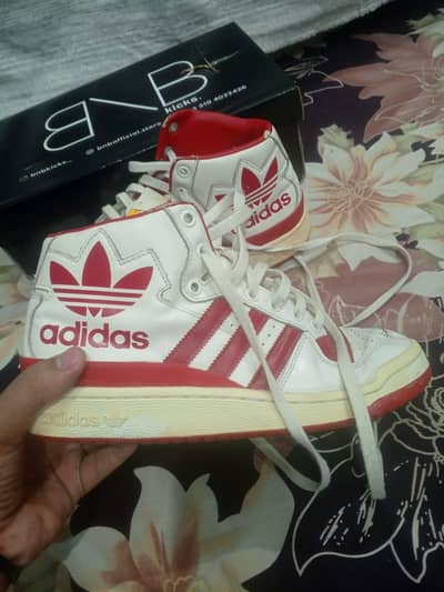 Adidas Top Ten Hi Vintage High Top Sneakers --size 41/42 ( US 8.5 )