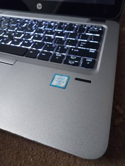 i5-6thGen Touch 8/128ssd+500hdd 3hrs battery All working