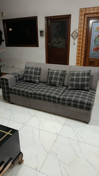 3 seater sofa for sale