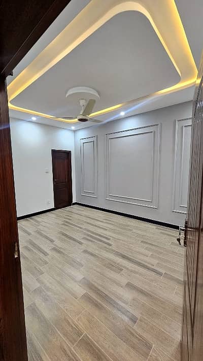 I-10 Brand New Upper Portion For Rent Location I-10