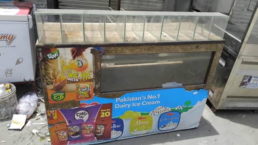 Shop counter