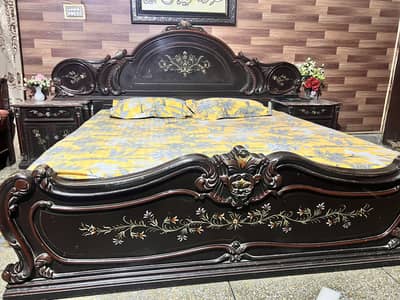 Pure sheesham wood double bed for sale