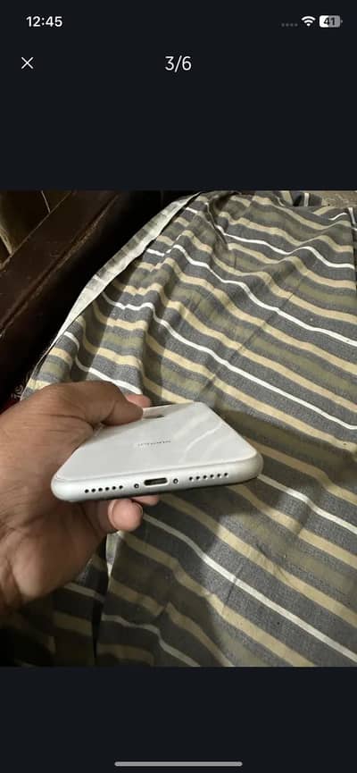 Apple iPhone XR