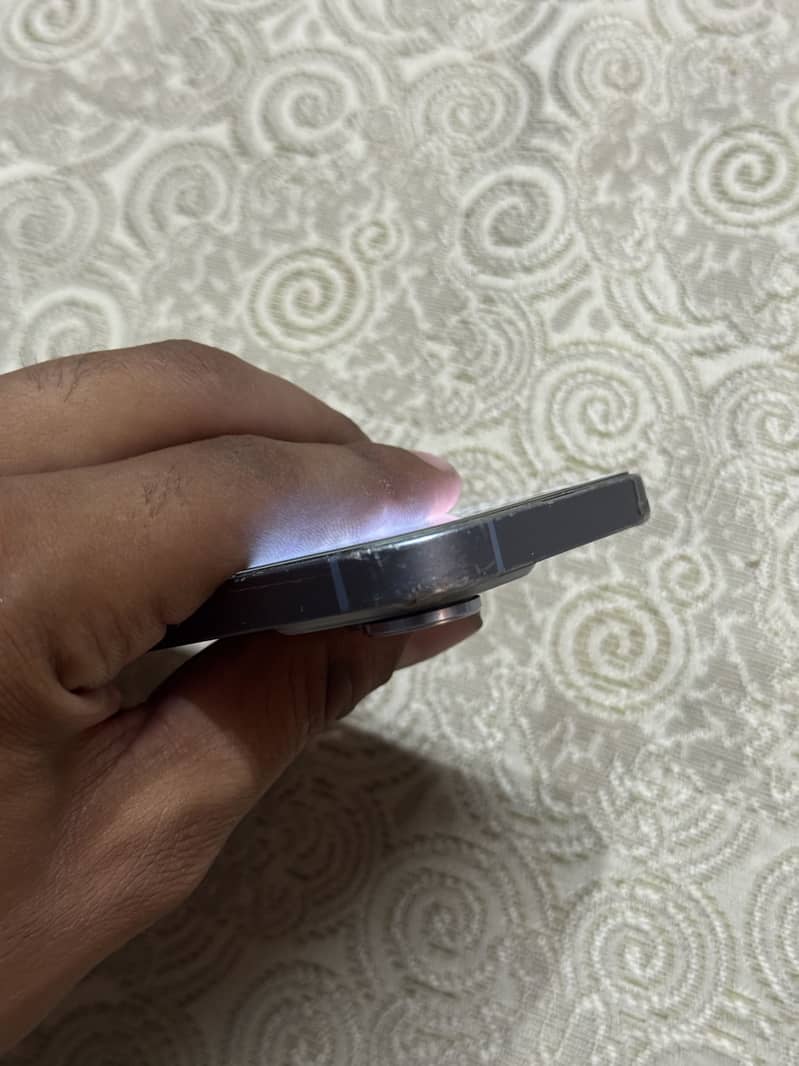 Apple iPhone 14 8