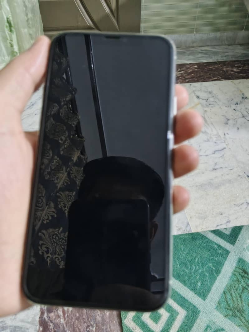 iphone 11 pro 1