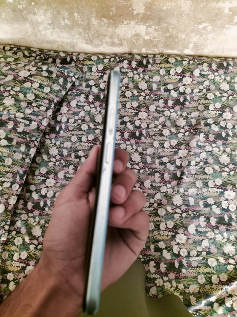 OPPO A17 1