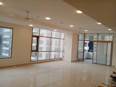 LUXURY SEA-FACING APARTMENT FOR SALE REEF TOWER 2, EMAAR