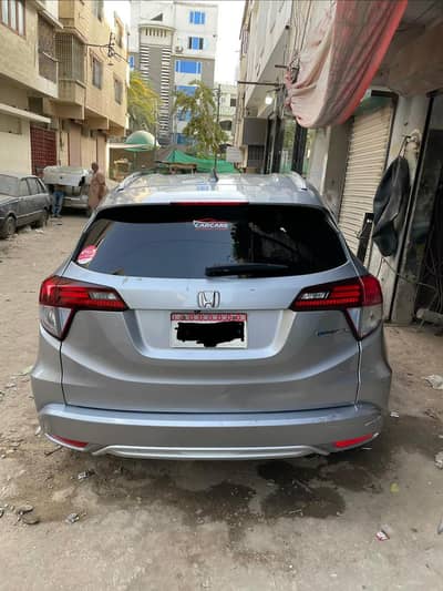 Honda Vezel 2016