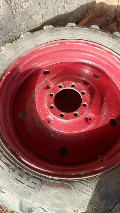 rosi Tyres with rims in use in good condition