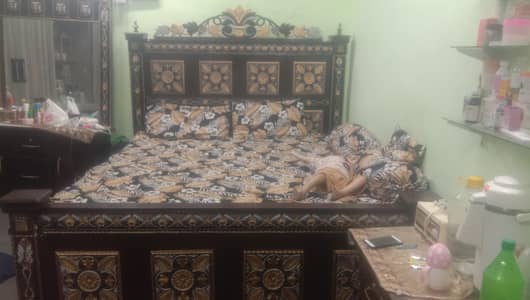 Large size Double bed + side tabel + sengar meez