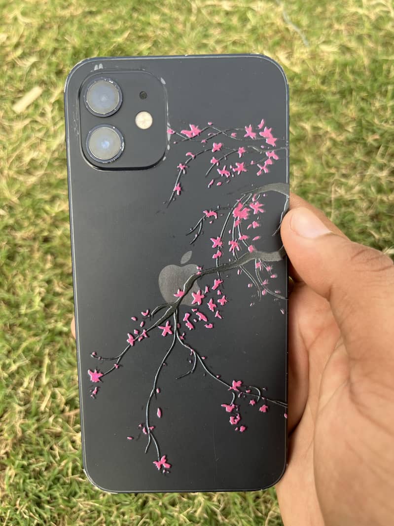 Apple iPhone 12 3