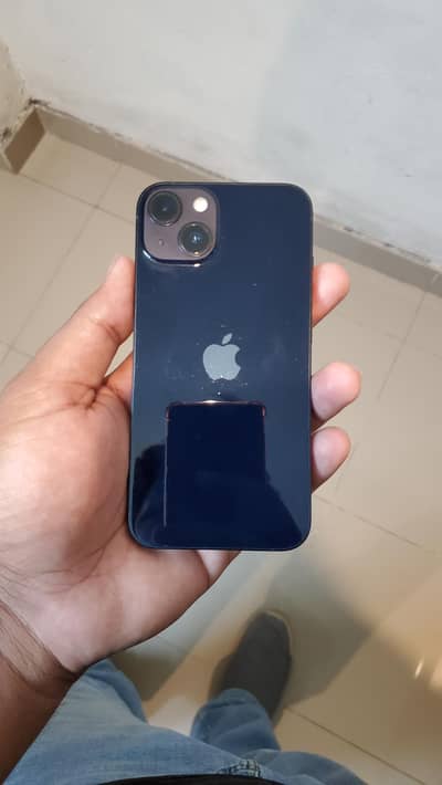 Apple iPhone 13