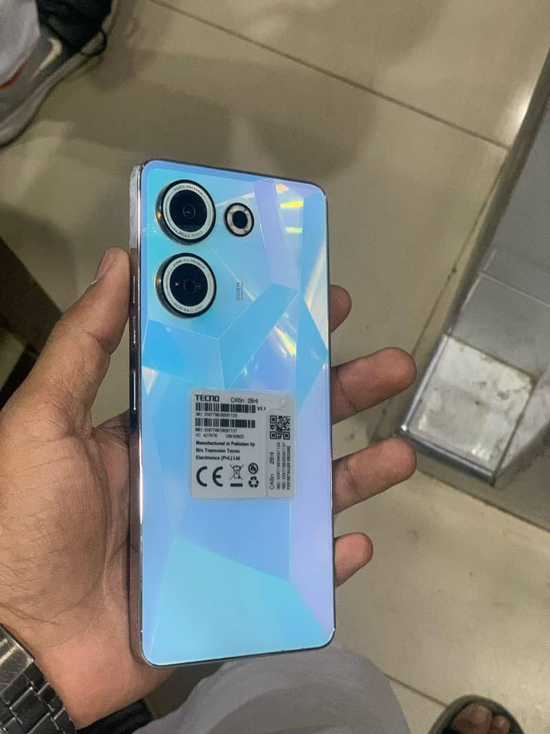 Tecno CAMON 20 0