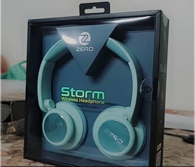 Headphones by zero life style strom