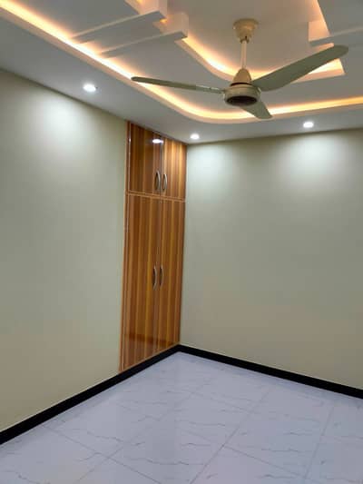 7 marla uper portion bharia Town Face 8 neat and clean umar block near masjid parck face